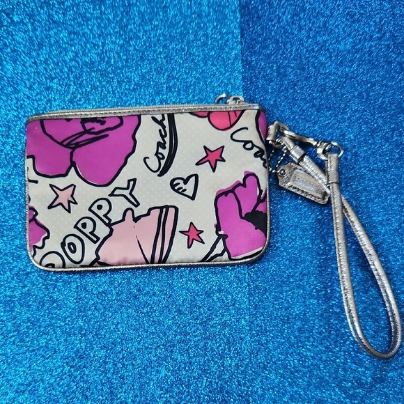 Coach Poppy Wristlet with Pink and Silver Design - Picture 1 of 6